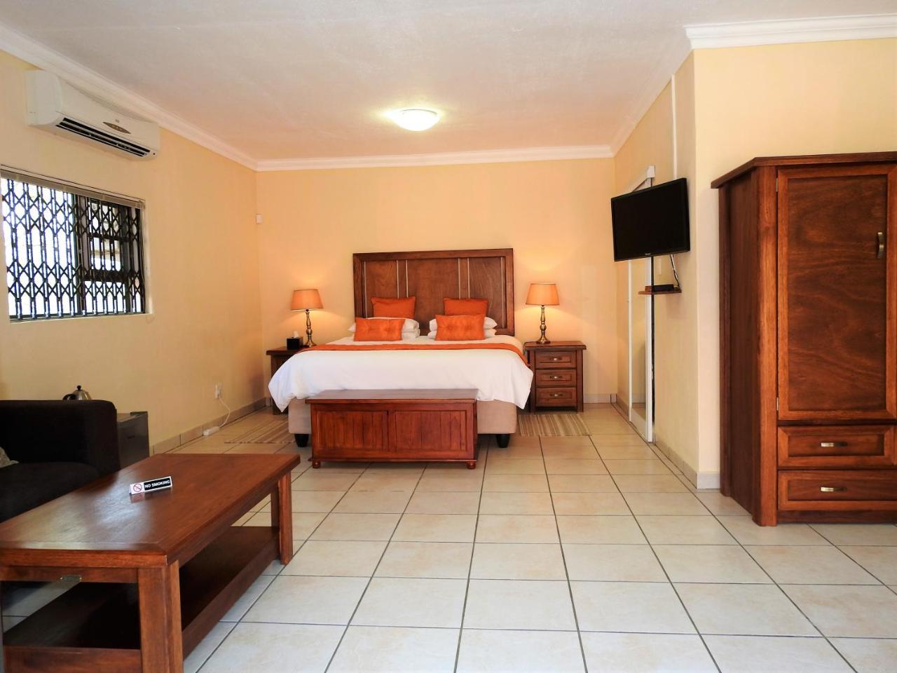 Ubuntu Bed And Breakfast Marloth Park Exterior photo